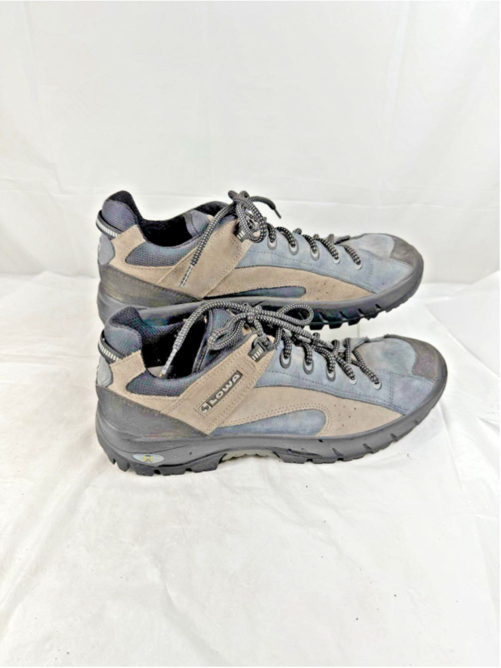 Lowa Tempest Sz 10 Hiking Shoes Athletic Walking Vibram Leather